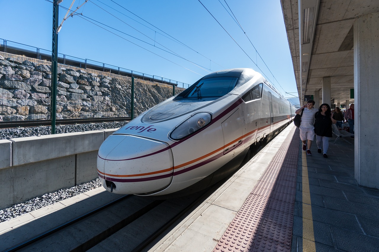 高铁技术革新引领中国进入新时代，最新高速列车资讯速递